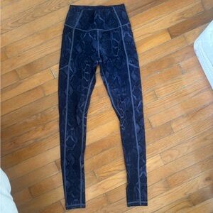 Victoria's Secret Blue Snake Print Jeggings